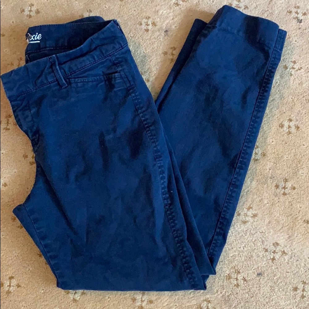 Old Navy, sz 2 pixie ankle khakis